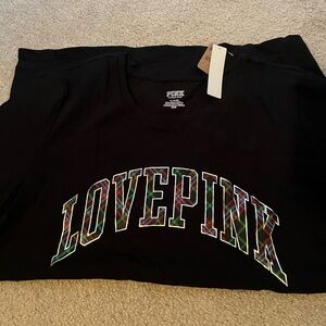 NWT Pink T-Shirt Size Medium
